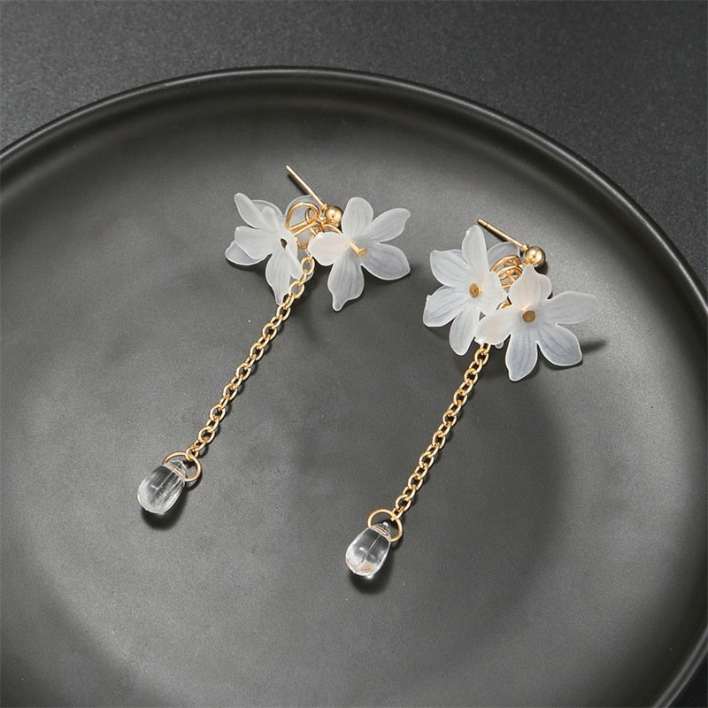Korean White Acrylic Flower Handmade Earrings