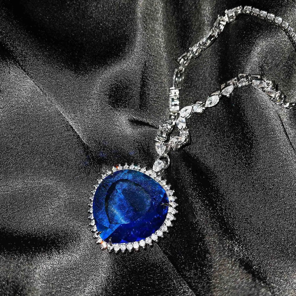 Blue Red TITANIC Heart of the Ocean Necklaces for Women Romantic Crystal Chain Pendant Necklaces Valentine's Day Jewelry Gift