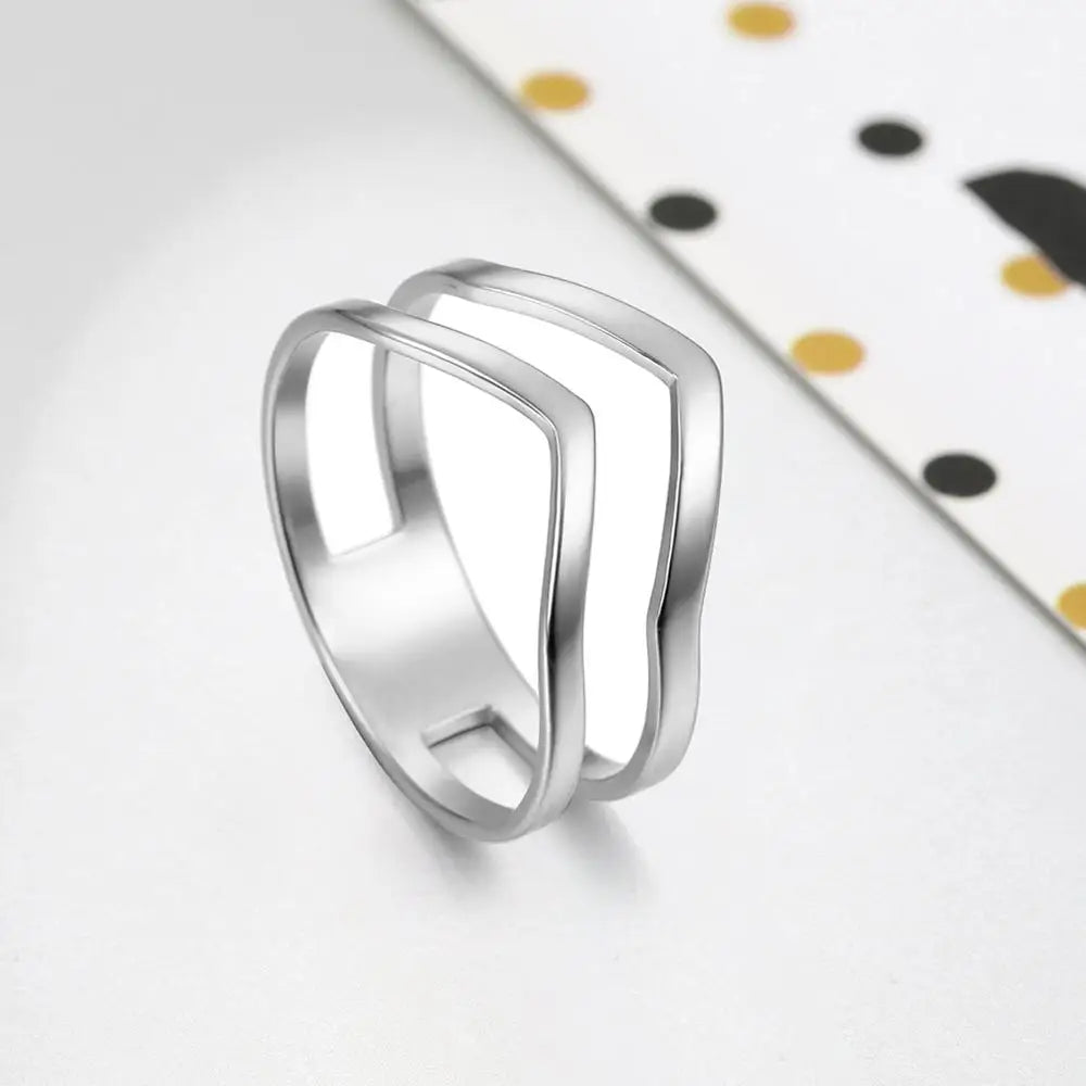 2025 Simple Geometrical Wave Ring Stainless Steel Gold Color Party Finger Rings Jewelry Birthday Gift for Women Girls