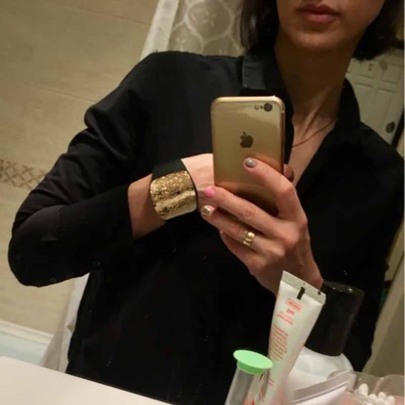 Equip yourself with this extraordinary Adjustable Leather Bracelet Women with a unique Geometric shape and the finest Tibetan silver, Copper Metal and PVC leather. Experience elegance and sophistication with this Fashionable Bangles piece!