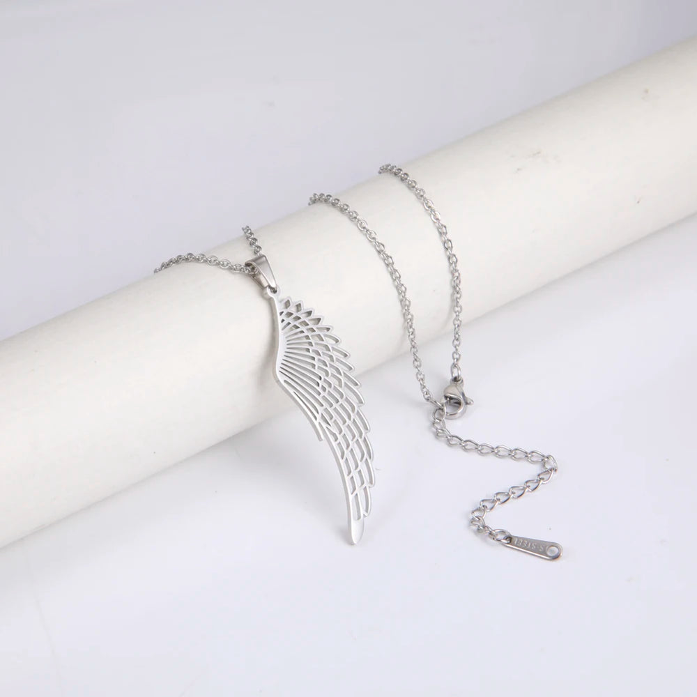 2025 Seraph Angel Wing Pendant Necklace for Women Stainless Steel Gold Color Choker Chain Necklace Fashion Jewelry Gifts