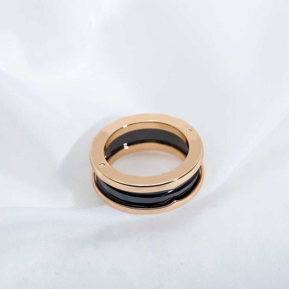 Fashion Classic Brand Rose Gold Black  Ceramic Ring for Ladies And Couples Gifts Simple and High End Luxury Banquet Jewelry