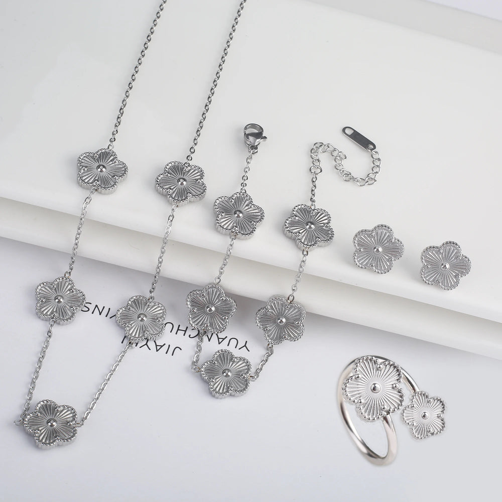 New Luxury Stainless Steel Five Leaf Flower Bracelet Necklace Earrings Ring Jewelry Set Classic for Woman Party Fashion Jewelry