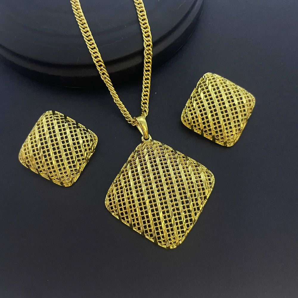 24K Gold-plated Two Piece Copper Jewelry Set India Dubai Jewelry Gold Warped Geometry Necklace Earrings