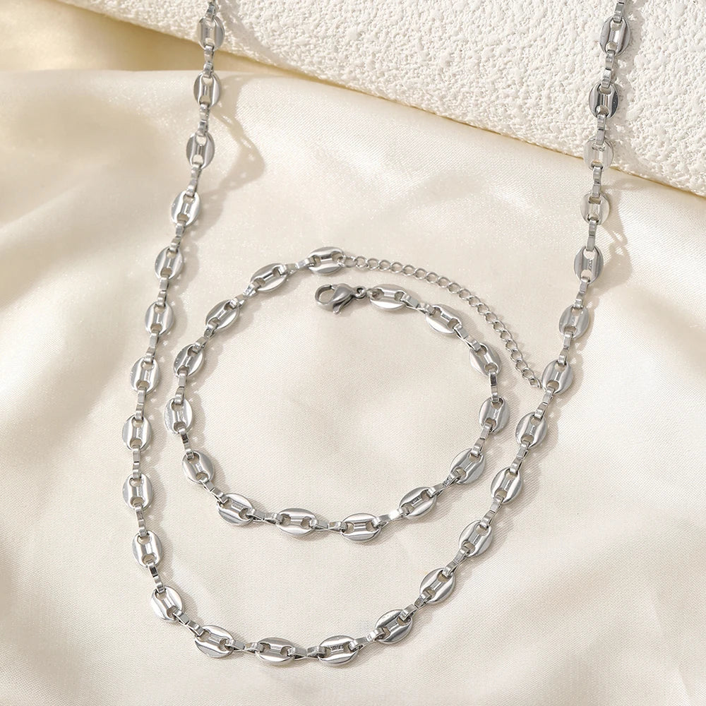 Stainless Steel Jewelry Set Necklaces Bracelet with Cute Pig Nose Hollow Carving High-end textured jewelry set For Women Jewelry