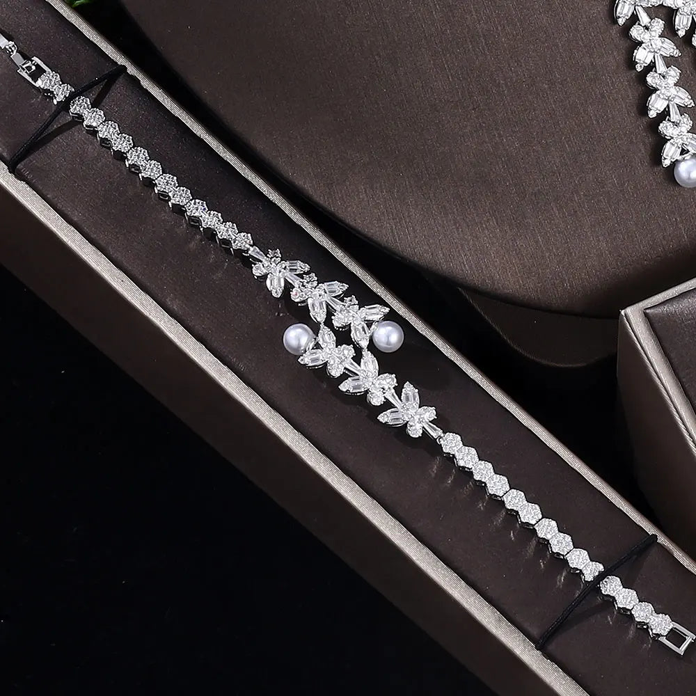 2024 New luxury four piece cubic zirconia jewelry set, suitable for female bride party wedding accessories Saudi Arabia Dubai