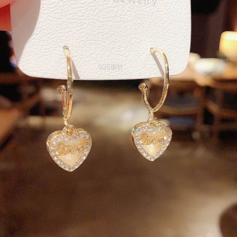 2025 New Inlaid Rhinestone Pearl Stud Earrings Women Personality Fashion Unique Design Earrings Wedding Jewelry Birthday Gift