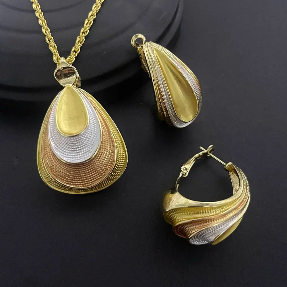 24K Gold-plated Two Piece Copper Jewelry Set India Dubai Jewelry Gold Warped Geometry Necklace Earrings