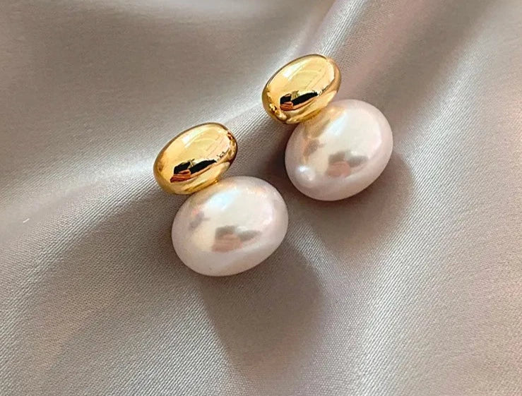 2023 New French Elegant Gold Color Bean Spliced Flat Pearl Earrings for Korean Fashion Jewelry Party Women's Sweet Accessories