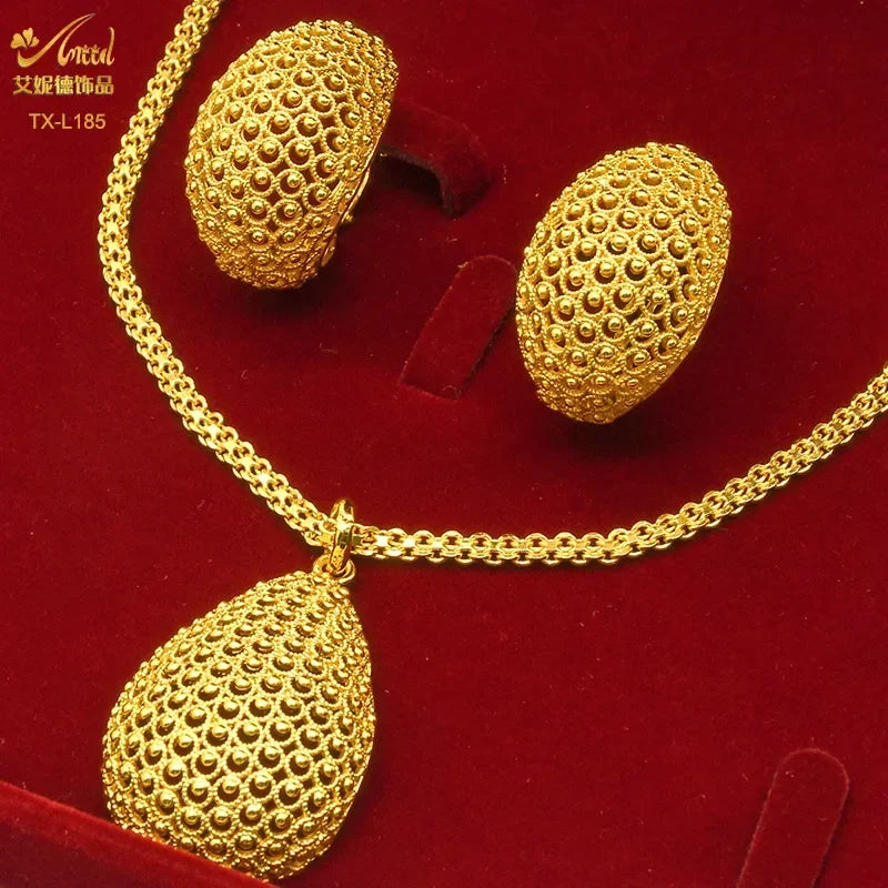 24K Gold-plated Two Piece Copper Jewelry Set India Dubai Jewelry Gold Warped Geometry Necklace Earrings