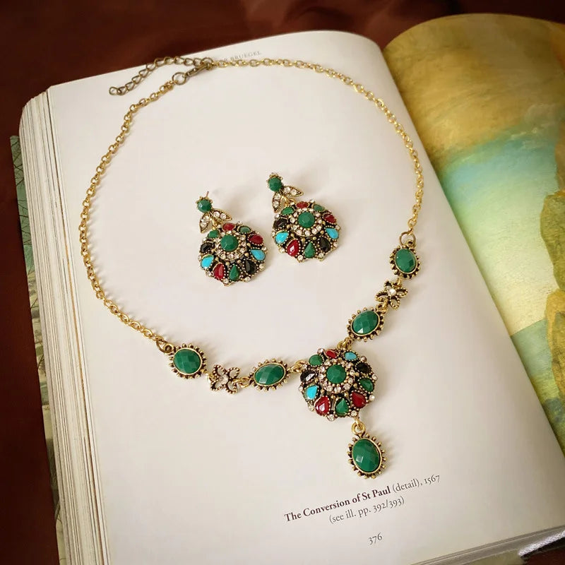 3 Pcs Bluey Square Rhinestone Water Drop Pendant Necklaces for Women Temperament Elegant Collarbone Chains Luxury Jewelry Sets