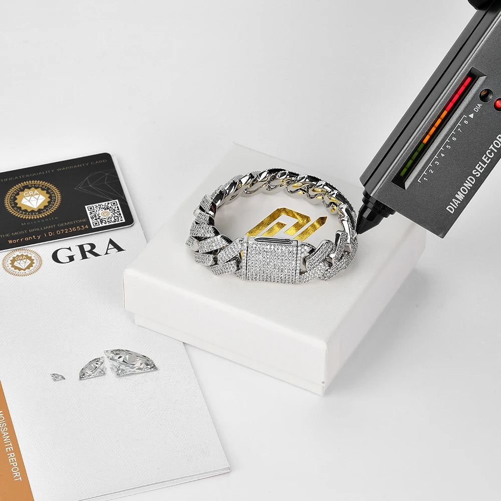 48318216175913|48318216208681|48318216241449