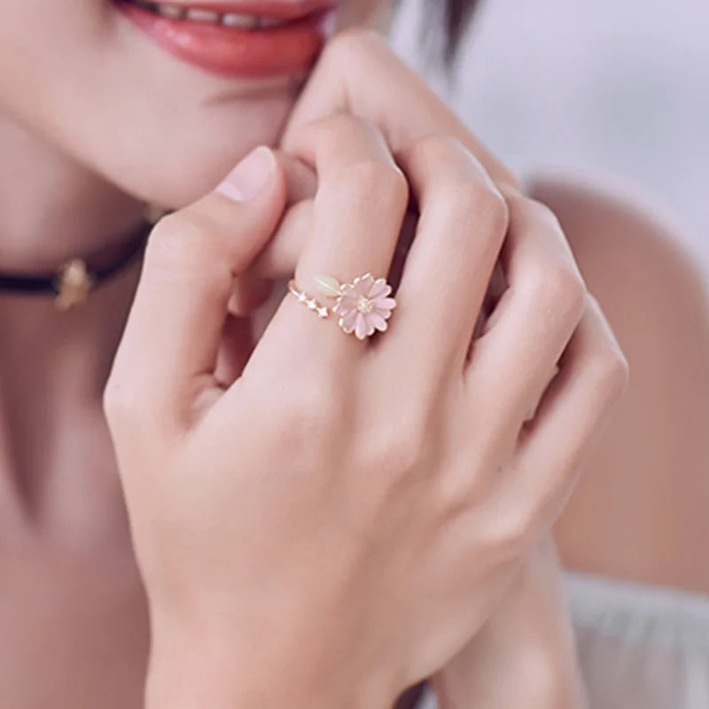 1 Pc Fashion Exquisite Flower Daisy Luxury Plant Opening Leaf Copper Gold Color Adjustable Ring Women Daily Party Gift Jewelry
