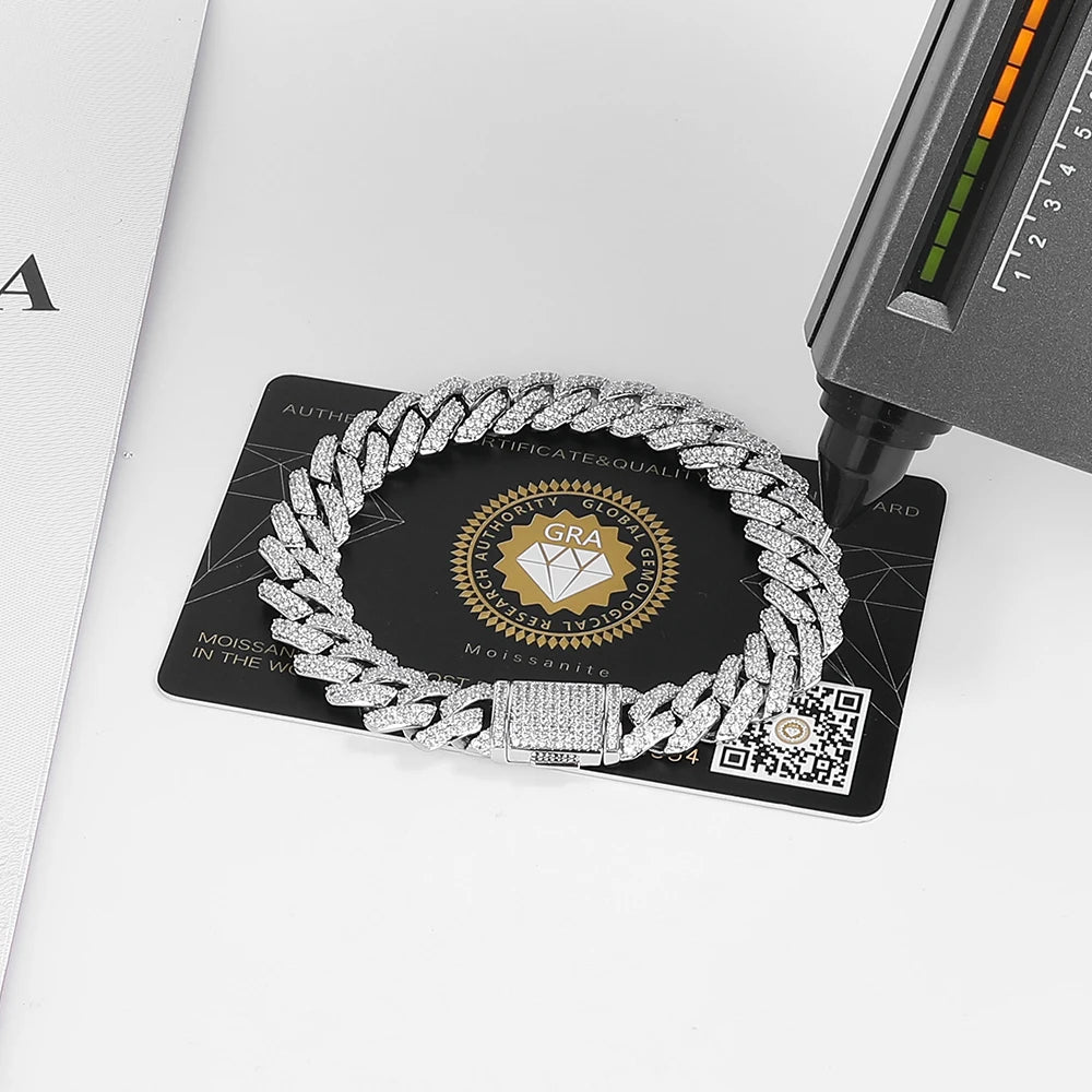 48318216372521|48318216405289|48318216438057