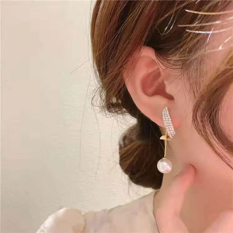 2024 New Classic Elegant Imitation Pearl Dangle Earrings For Women Crystal Long Tassel Exquisite Drop Earring Wedding Jewelry