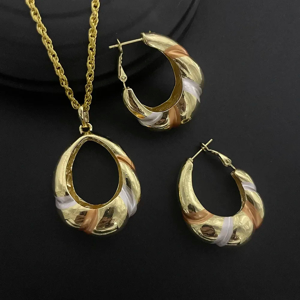 24K Gold-plated Two Piece Copper Jewelry Set India Dubai Jewelry Gold Warped Geometry Necklace Earrings
