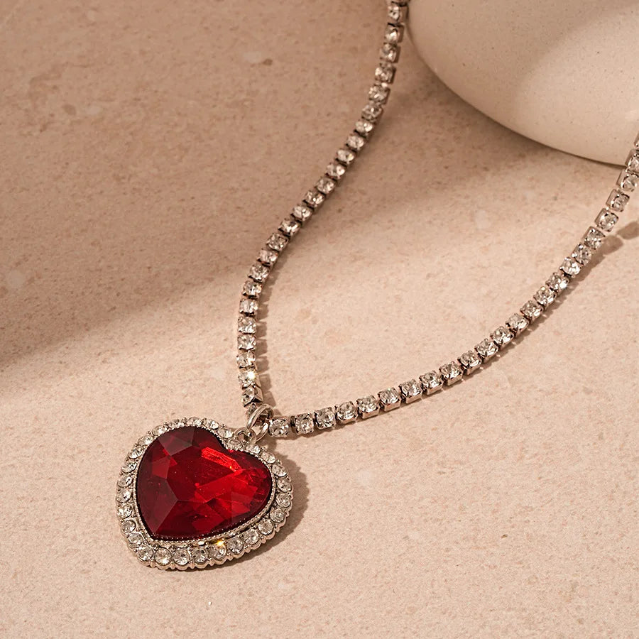 Heart of Ocean Necklace Big Blue Red Heart Pendant Necklace for Women Shiny Rhinestone Chain Necklace Party Wedding Jewelry