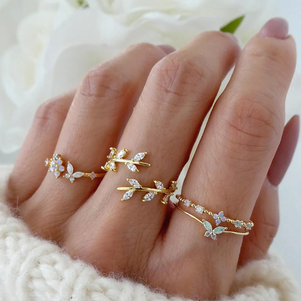 2024 Korean Fashion Temperament Crystal Twisted Leaves Flowers Ring Set For Women Jewelry