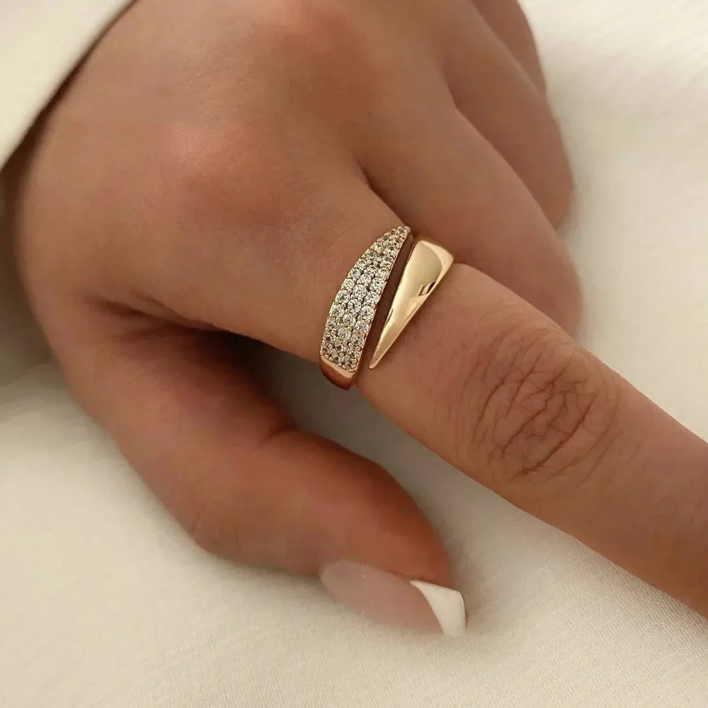2025 New Stainless Steel 18 K Gold Plated Sun Rings for Women Natural Stone Inlaid in Hollow Metal Texture Ring Trendy Jewelry